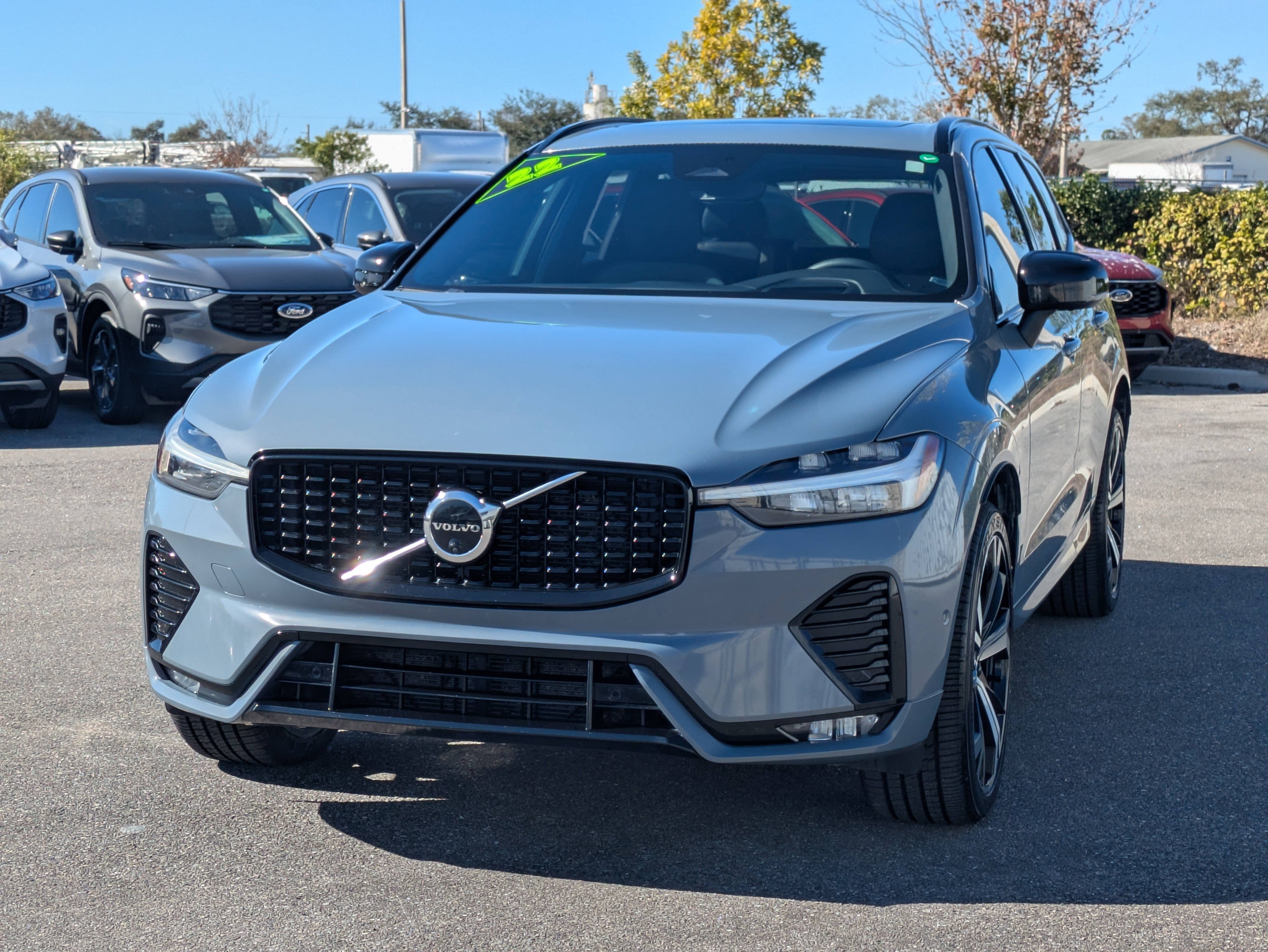 Used 2022 Volvo XC60 B5 R-Design w/ Advanced Package image 7