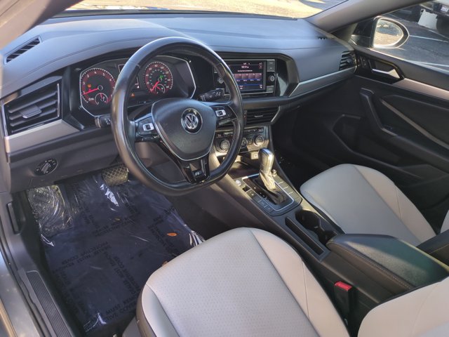 Used 2019 Volkswagen Jetta R-Line w/ R-Line Cold Weather Package FWD image 10
