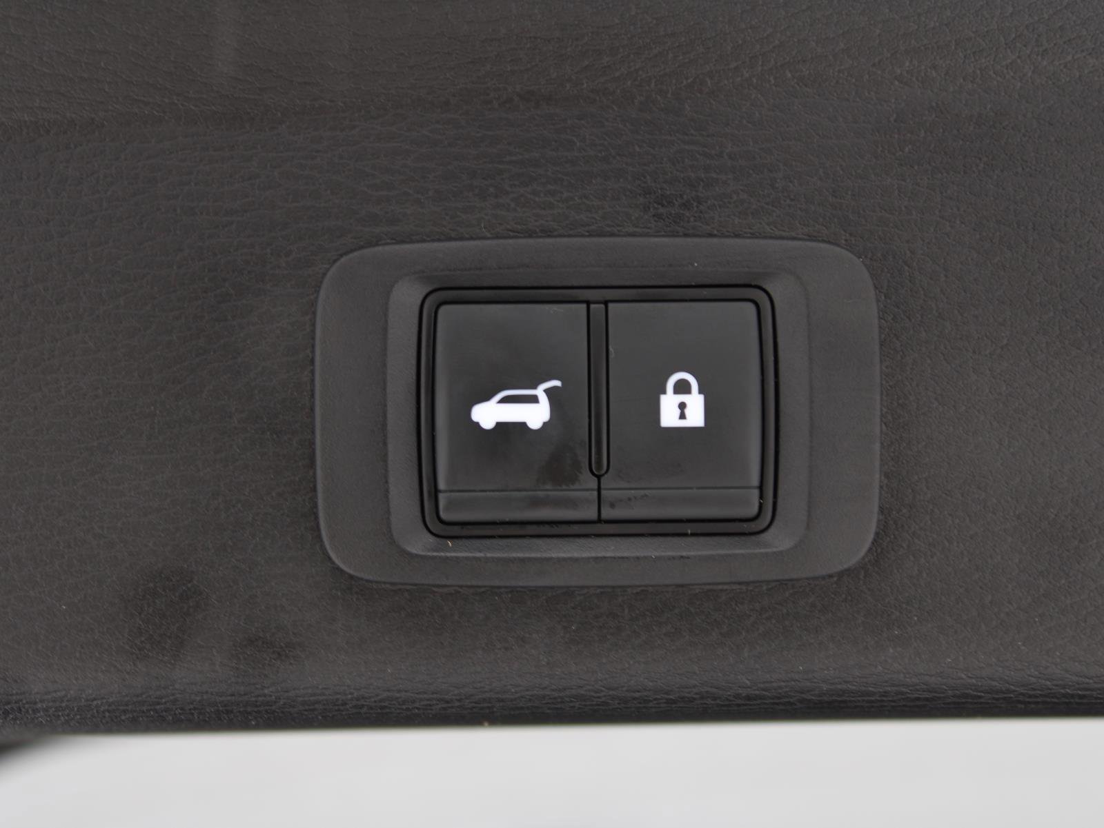 Used 2024 Mitsubishi Outlander SE Black Edition image 9