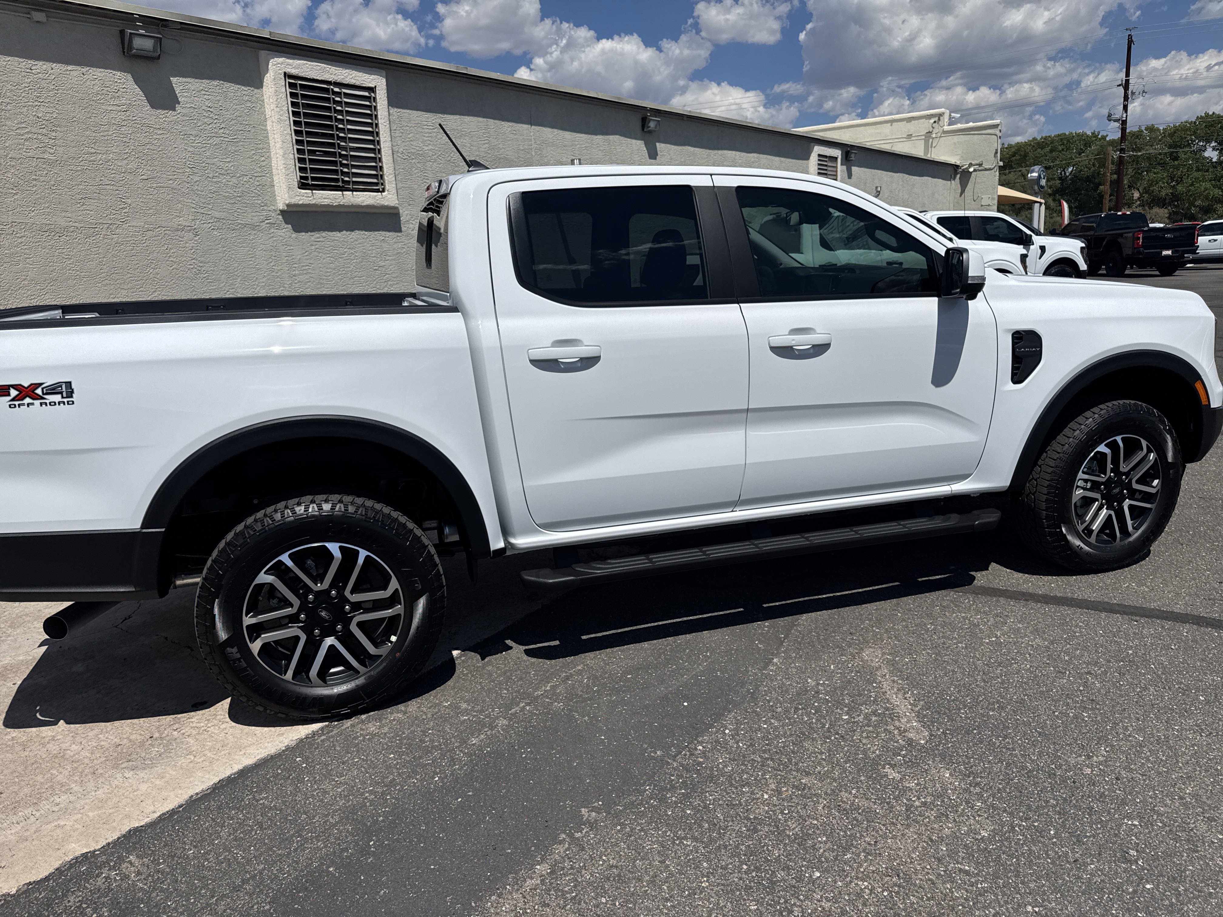 New 2025 Ford Ranger Lariat w/ FX4 Off-Road Package image 8