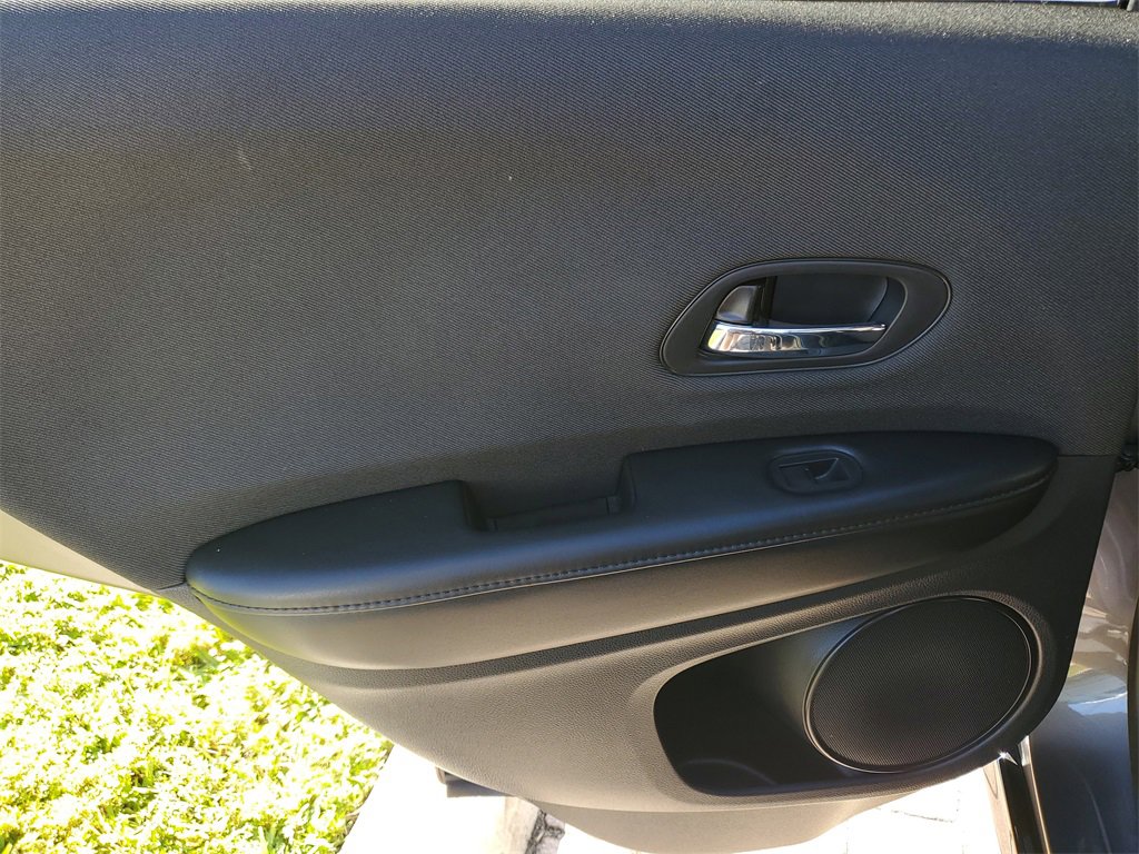 Used 2021 Honda HR-V Sport image 11