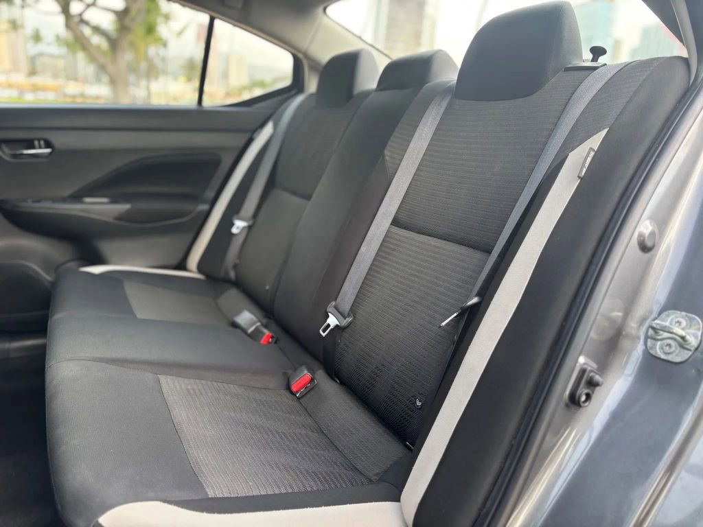 Used 2021 Nissan Versa SV image 10