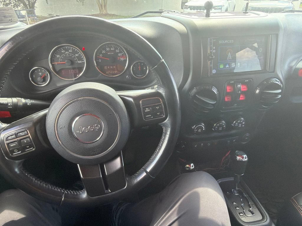 Used 2017 Jeep Wrangler Unlimited Rubicon AWD/4WD image 14