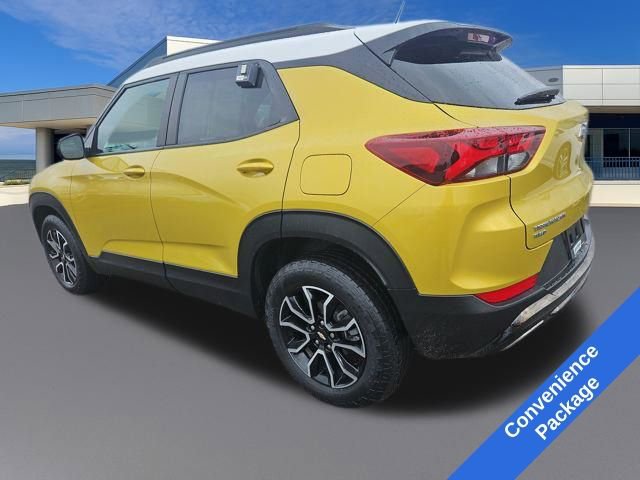 Used 2023 Chevrolet TrailBlazer ACTIV w/ Technology Package image 3