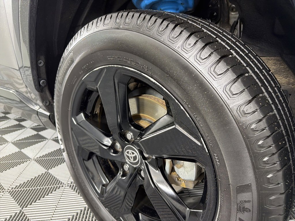 Used 2021 Toyota RAV4 XSE image 9