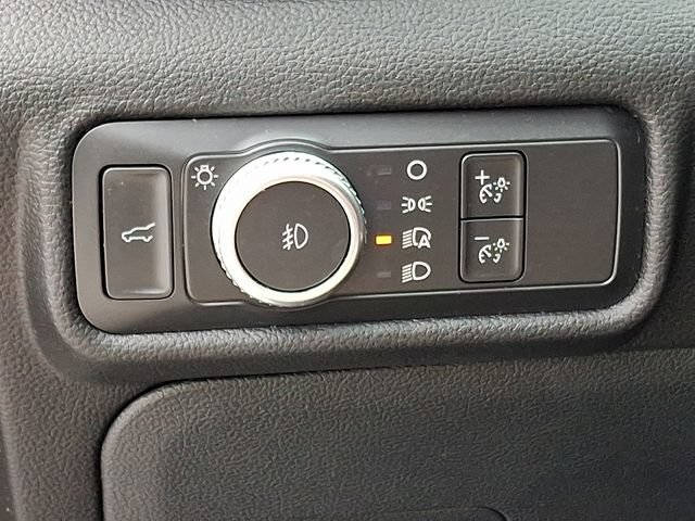 Used 2021 Ford Explorer Limited w/ Equipment Group 301A AWD/4WD image 20
