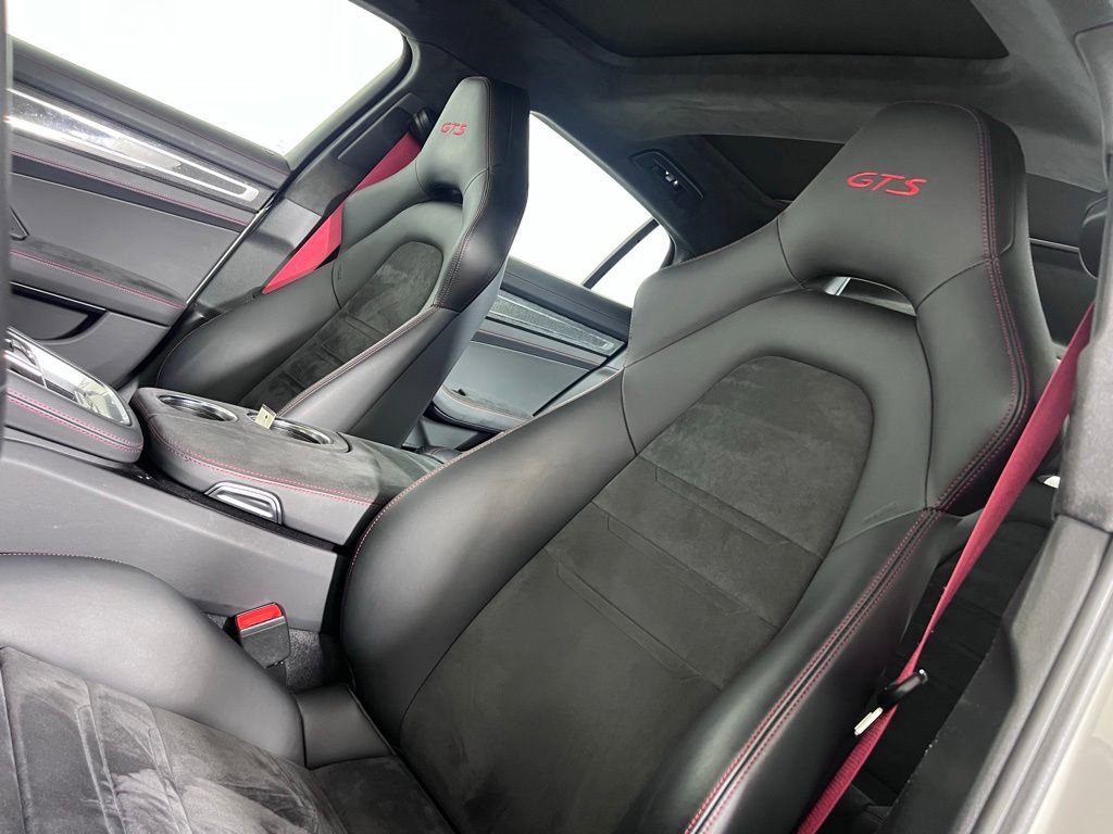Certified 2022 Porsche Panamera GTS AWD/4WD image 5