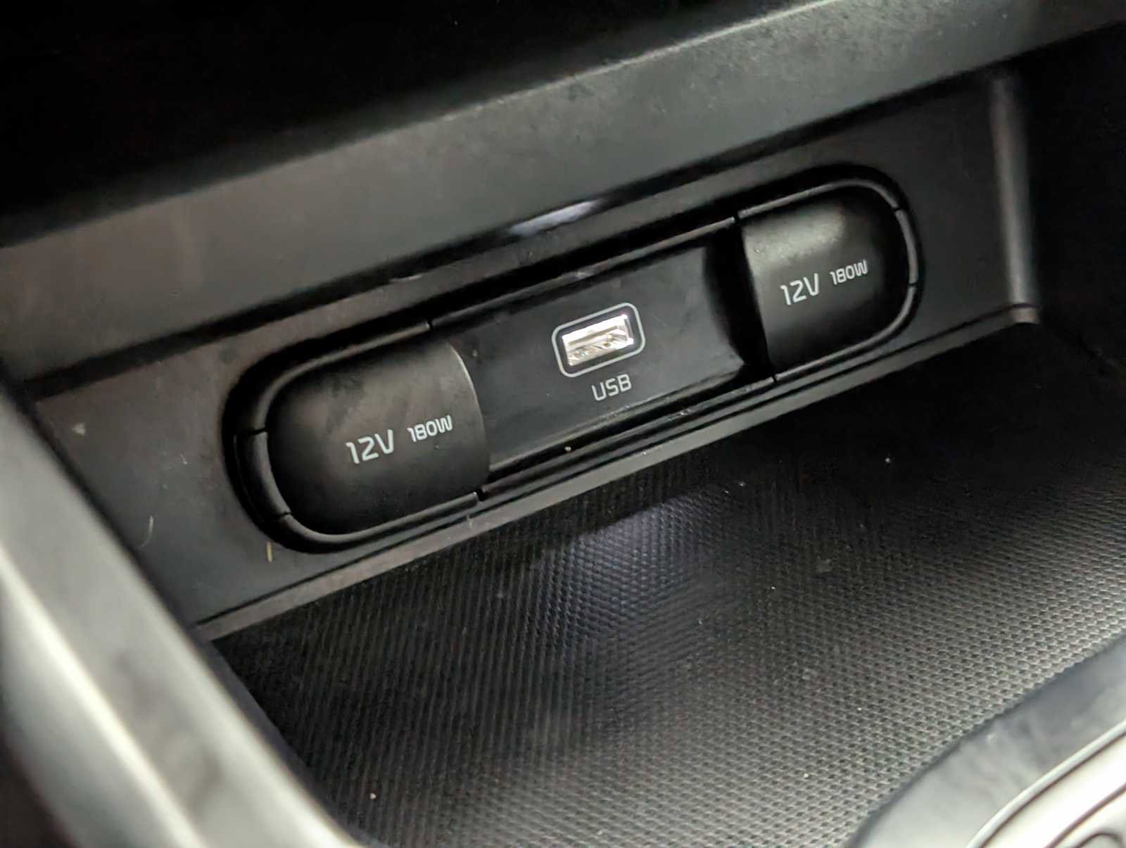 Used 2023 Kia Soul LX w/ LX Technology Package image 28