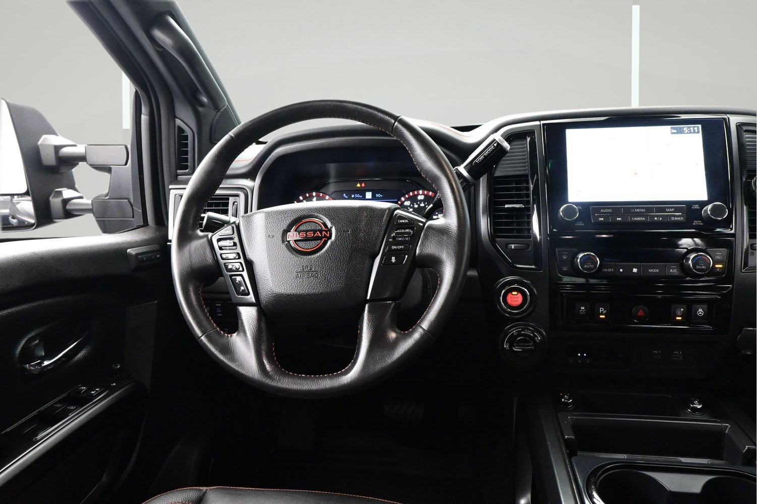 Certified 2024 Nissan Titan XD AWD/4WD image 12