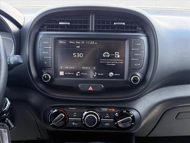 Used 2023 Kia Soul LX image 17