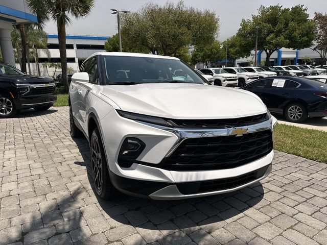 Used 2023 Chevrolet Blazer LT w/ Driver Confidence Package FWD image 17