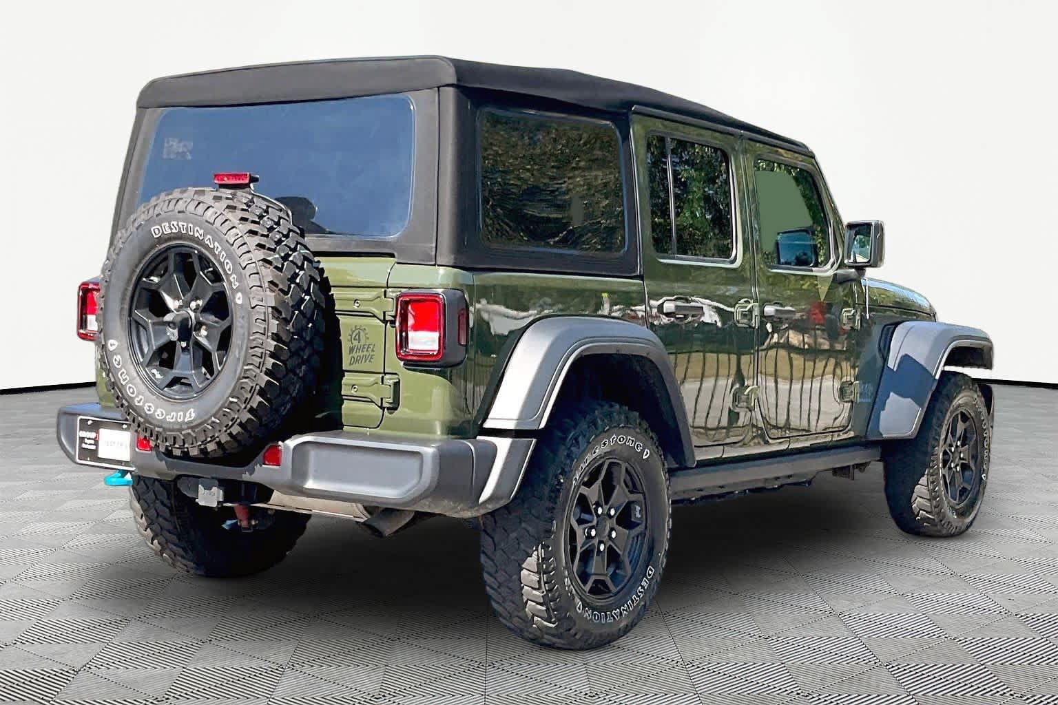 Used 2023 Jeep Wrangler Unlimited w/ Cold Weather Group AWD/4WD image 13