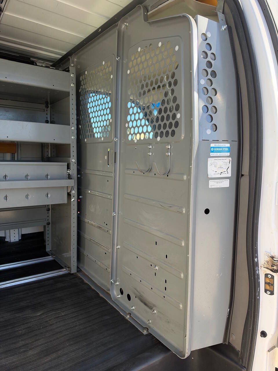Used 2015 Chevrolet Express 2500 RWD image 63