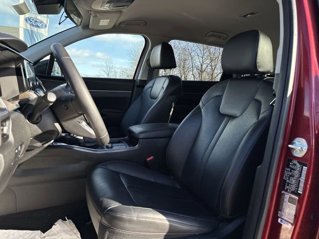 Used 2023 Kia Sorento S image 14