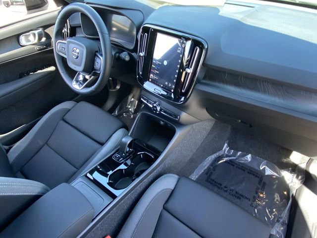 New 2025 Volvo EX40 Core w/ Climate Package image 14