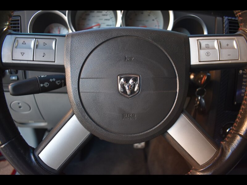 Used 2006 Dodge Magnum SRT8 w/ SRT Option Group I RWD image 12