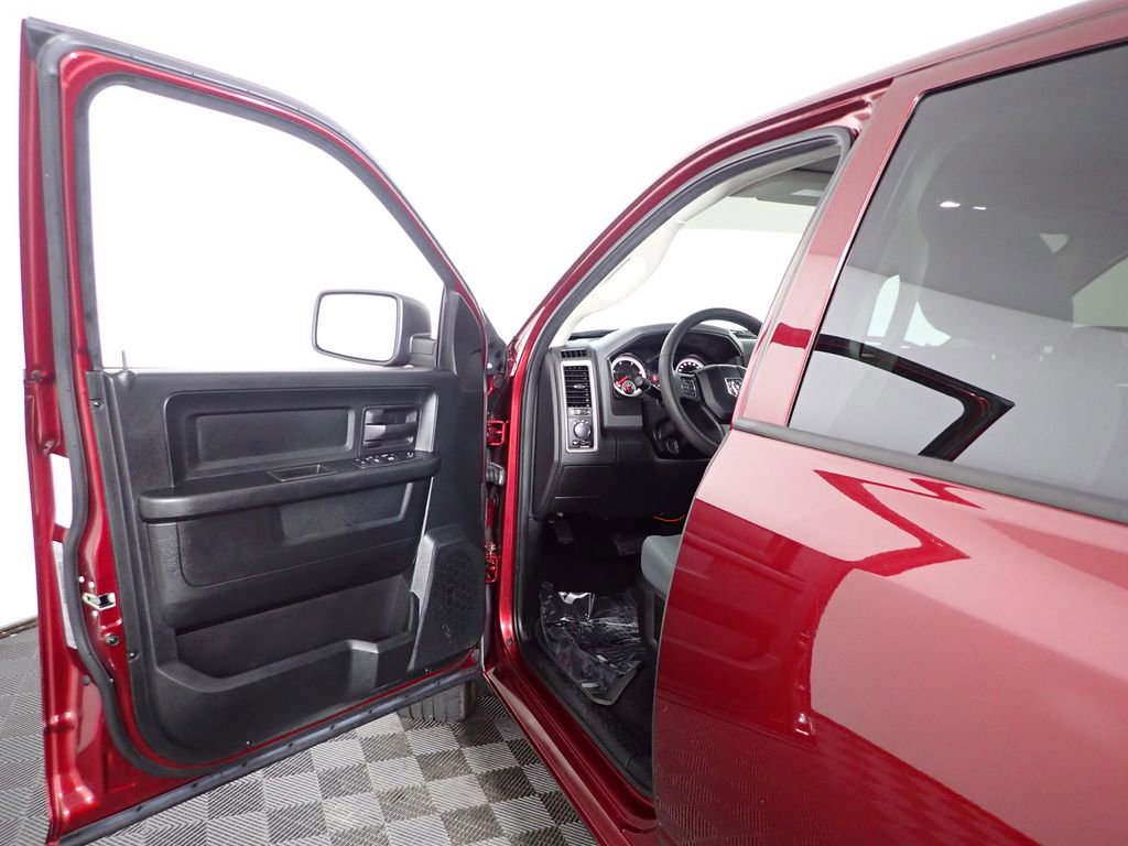 Used 2018 RAM 1500 Tradesman AWD/4WD image 24