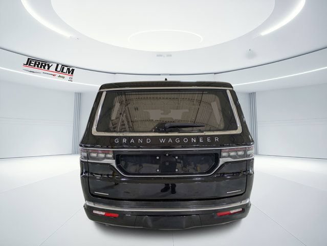Used 2022 Jeep Grand Wagoneer Series III w/ Rear Seat Video Group 1 AWD/4WD image 4