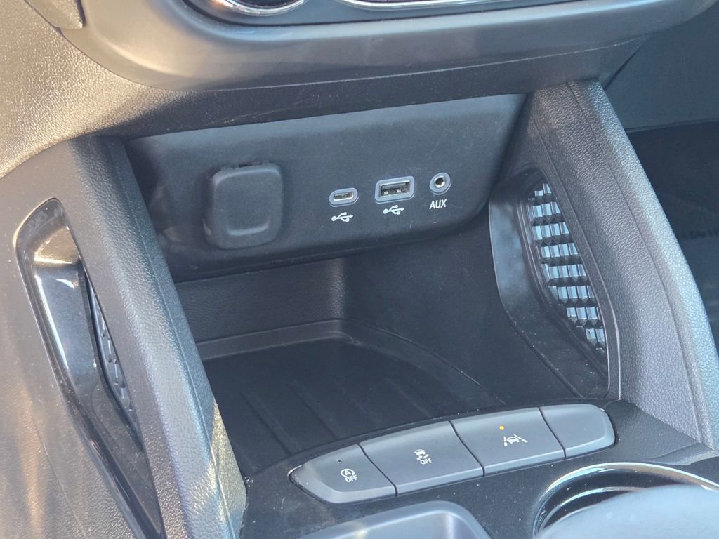 Used 2021 Chevrolet TrailBlazer LS FWD image 31