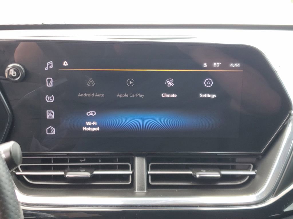 Used 2025 Chevrolet Trax RS w/ Sunroof Package image 23