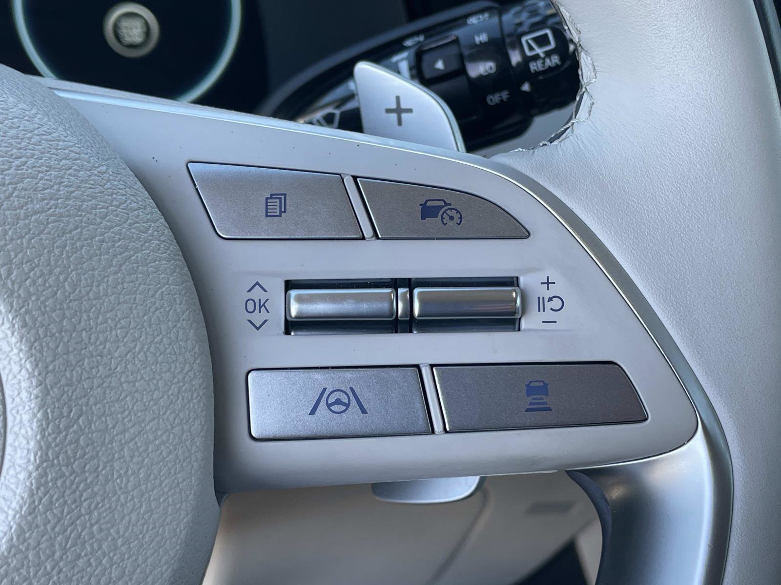 Used 2024 Hyundai Palisade Calligraphy image 9