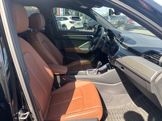 Used 2023 Audi Q3 2.0T Premium w/ Convenience Package AWD/4WD image 9
