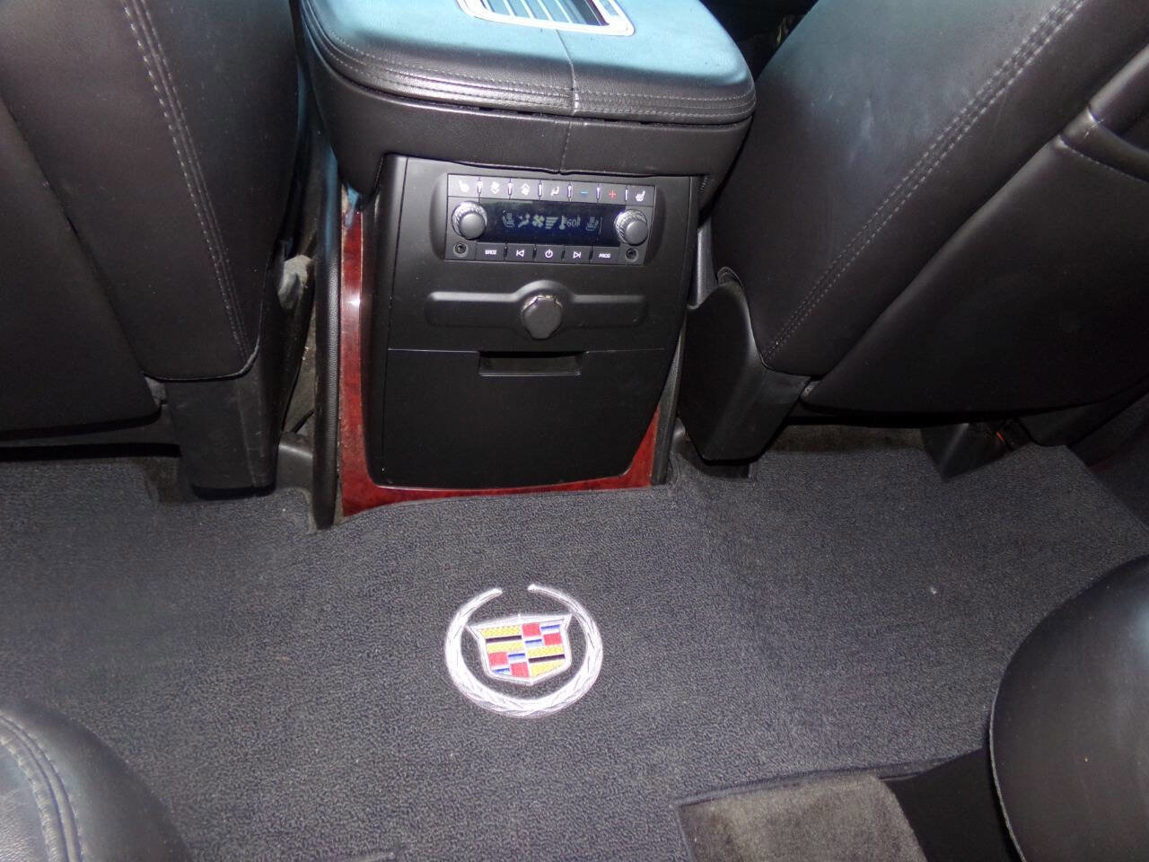 Used 2007 Cadillac Escalade AWD image 17