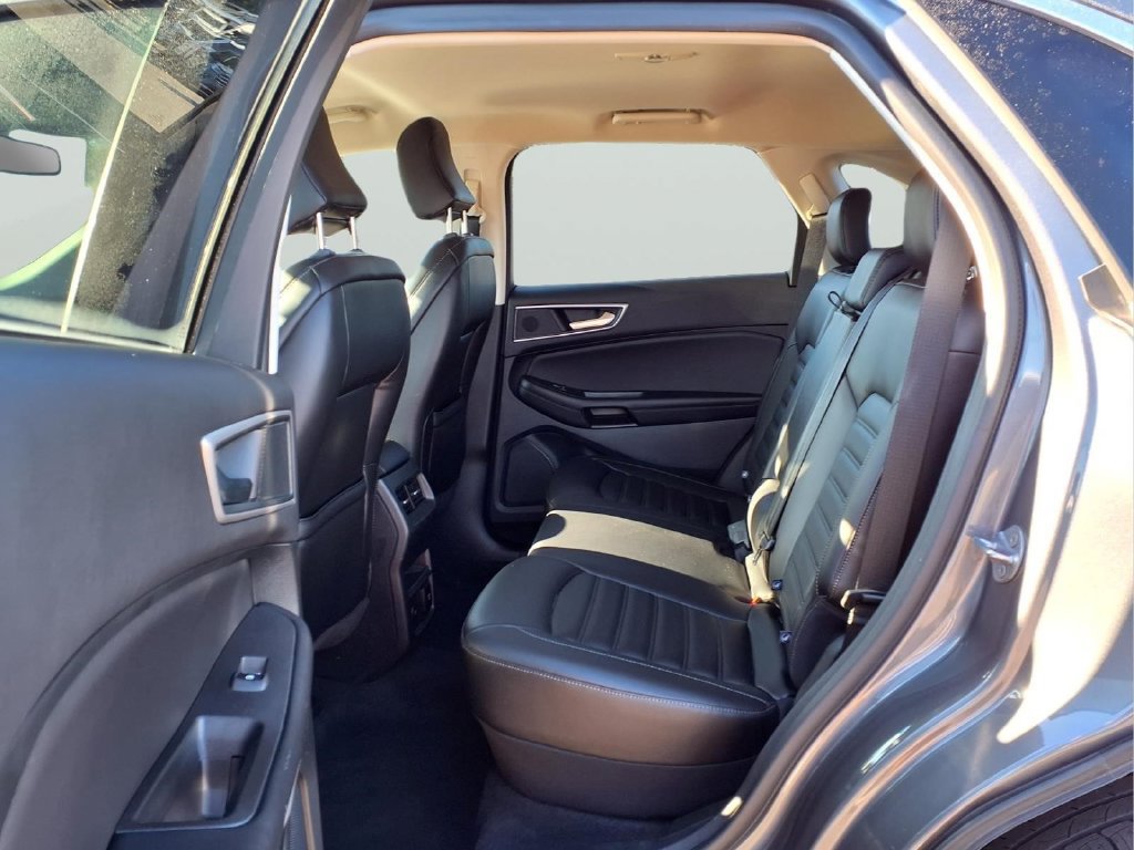 Used 2024 Ford Edge SEL w/ Convenience Package AWD/4WD image 11