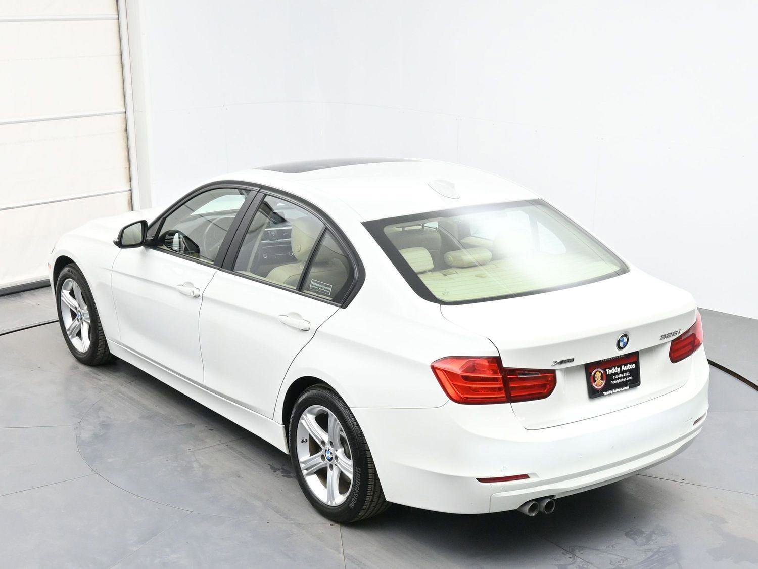 Used 2014 BMW 328i xDrive Sedan AWD/4WD image 35