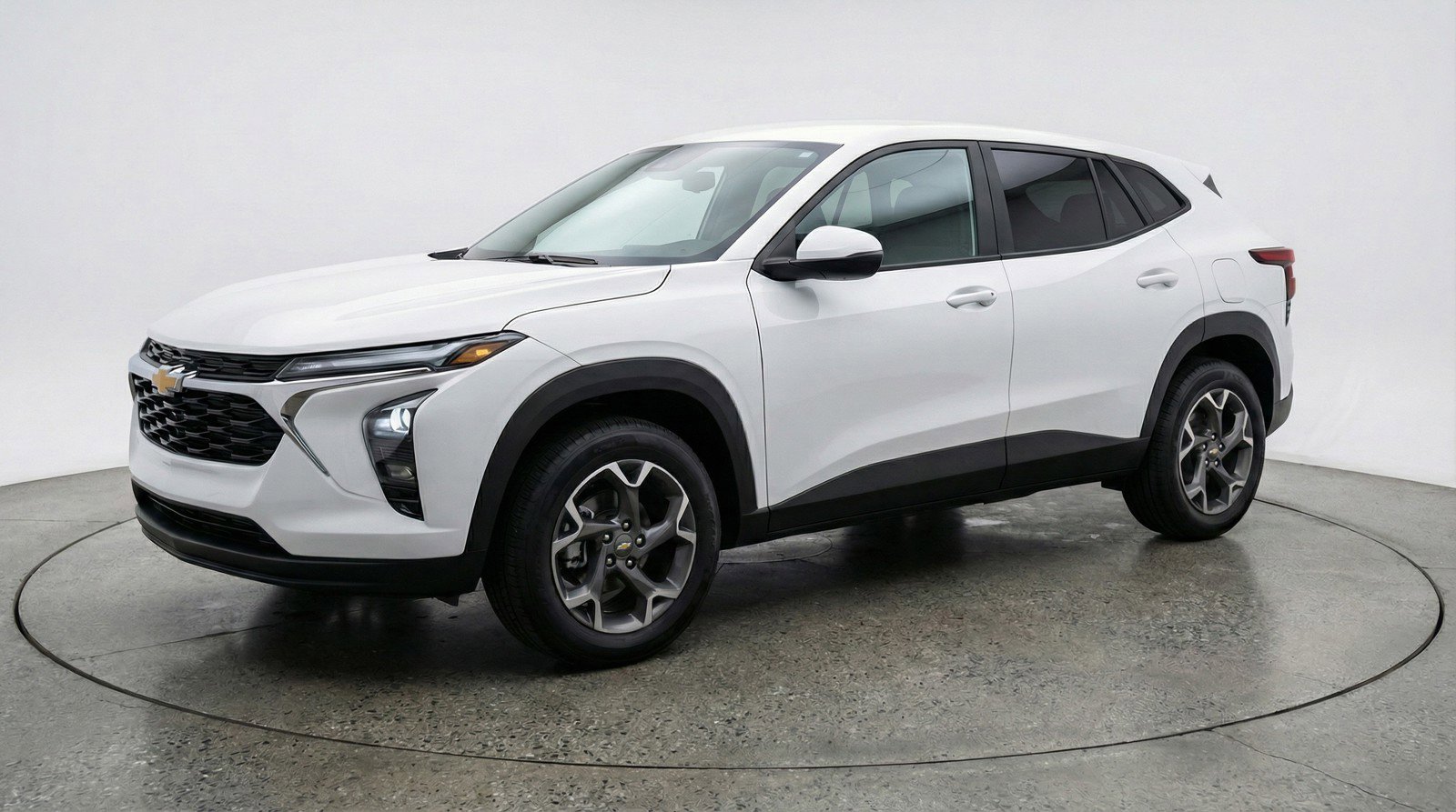 Used 2025 Chevrolet Trax LT w/ LT Convenience Package FWD image 3
