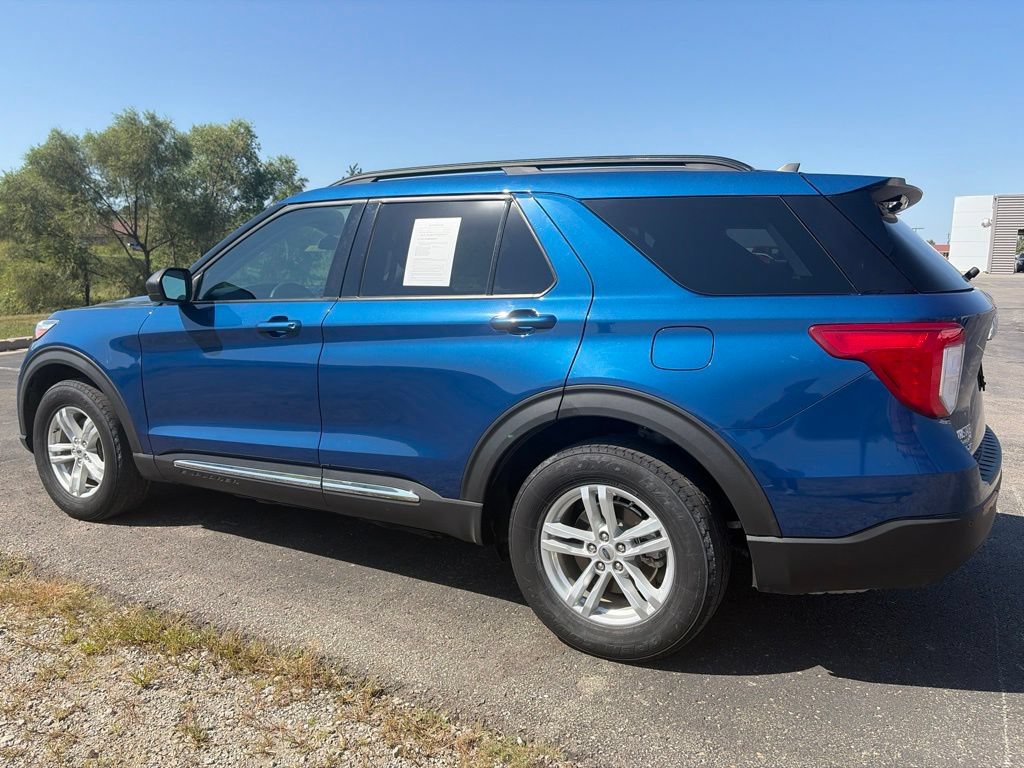 Used 2021 Ford Explorer XLT AWD/4WD image 8