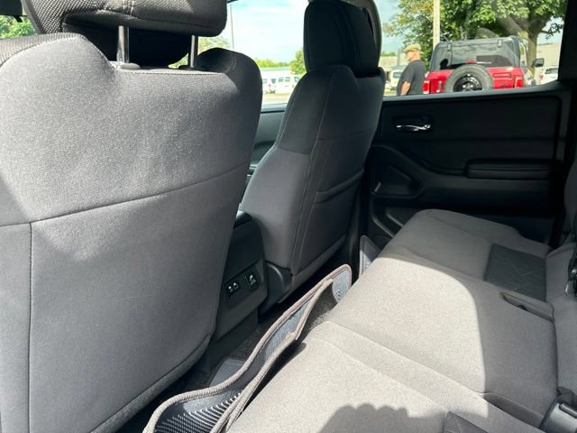 Used 2025 Nissan Frontier SV w/ SV Convenience Package AWD/4WD image 14