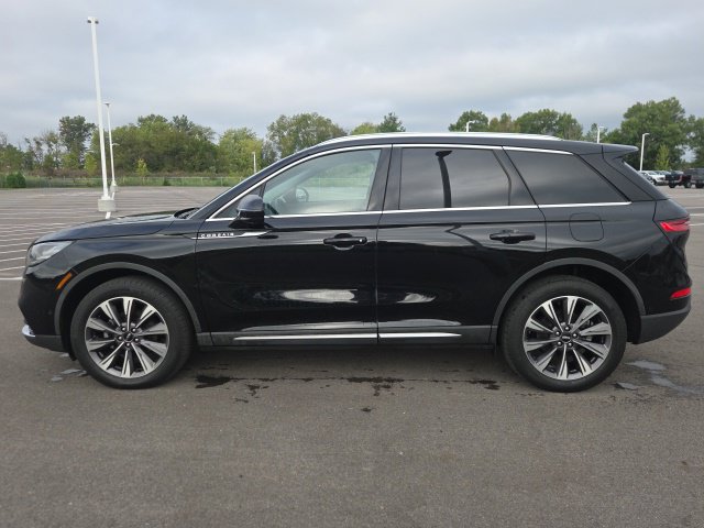 Used 2022 Lincoln Corsair Reserve w/ Equipment Group 201A AWD/4WD image 16