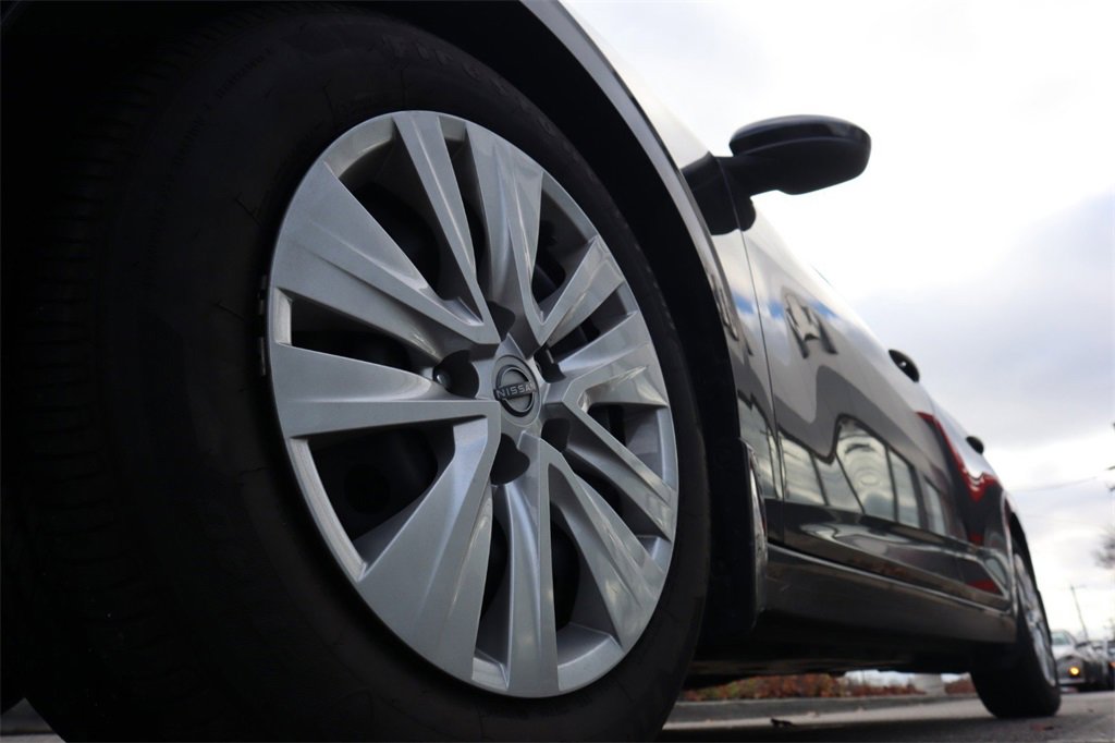 Certified 2025 Nissan Sentra S image 11