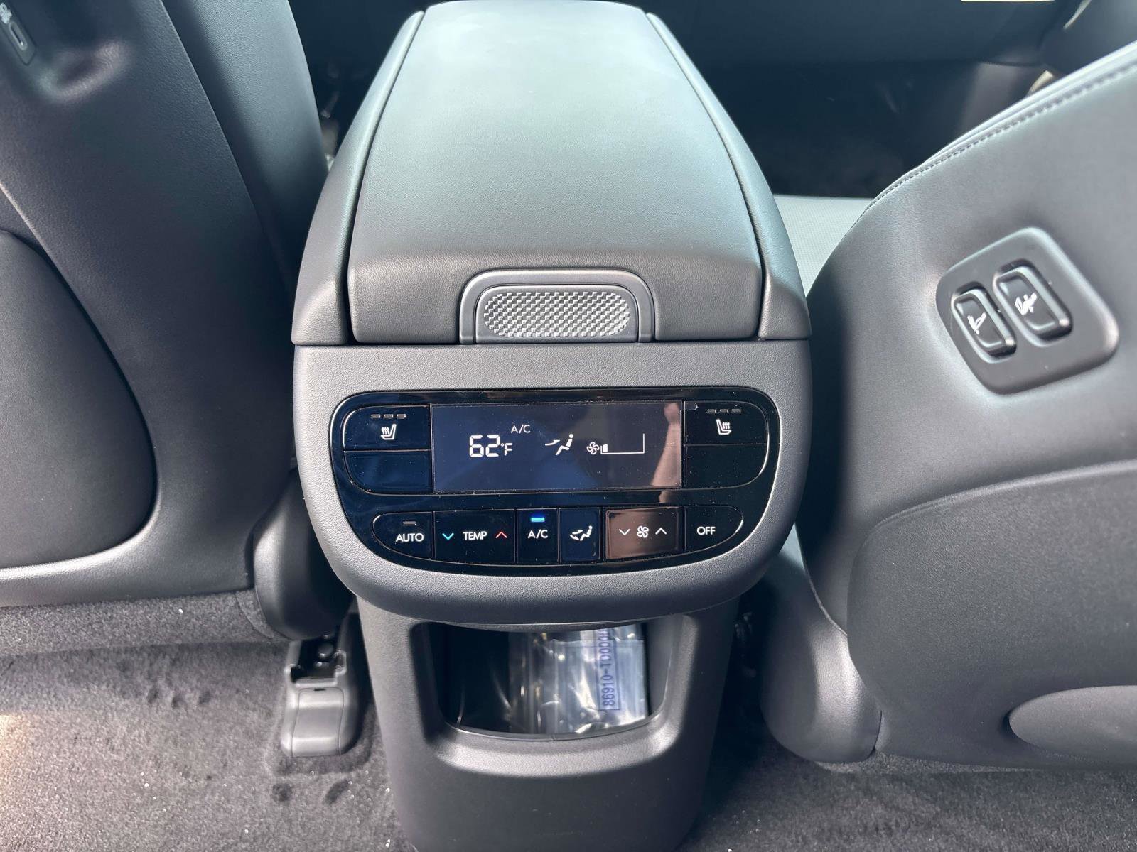 New 2026 Hyundai Ioniq 9 SEL image 7