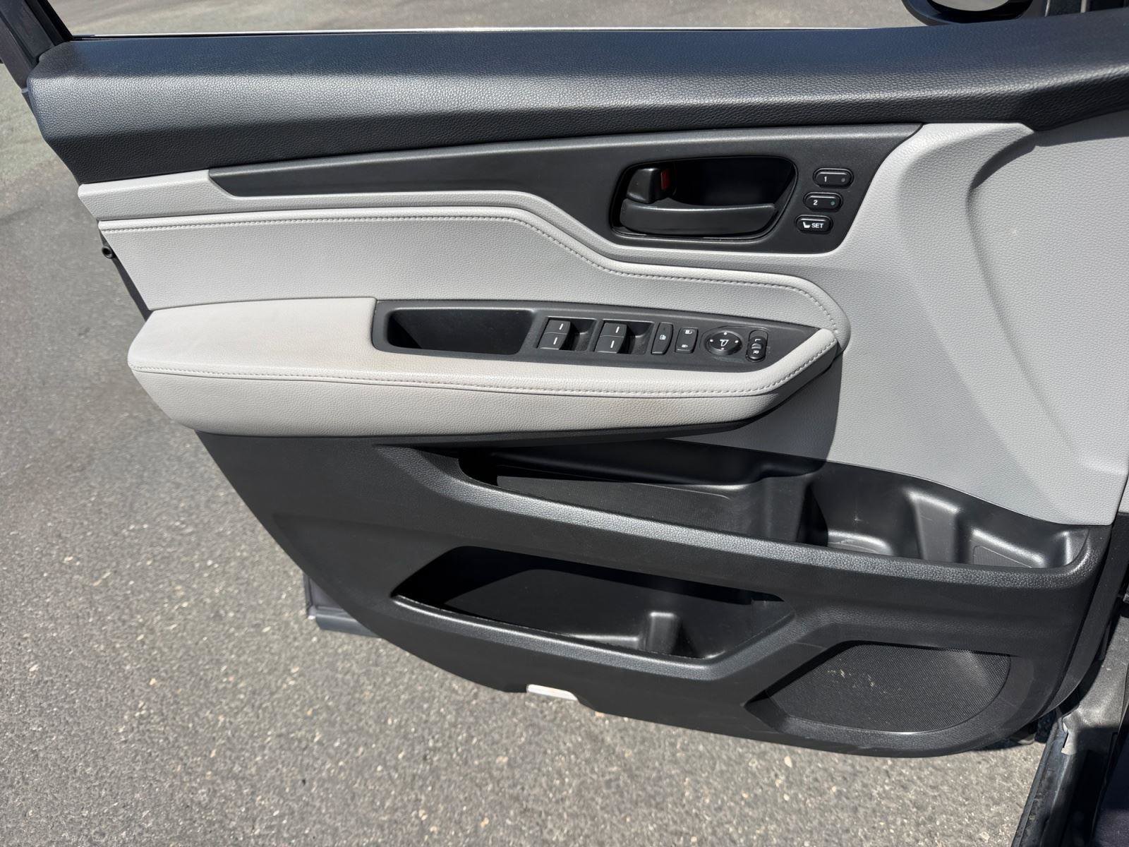 Used 2020 Honda Odyssey EX-L image 22