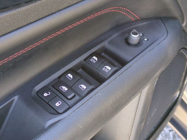 Used 2024 Jeep Compass Trailhawk image 13