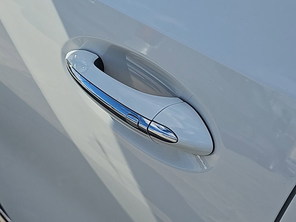 Certified 2025 Buick Envision Preferred image 11