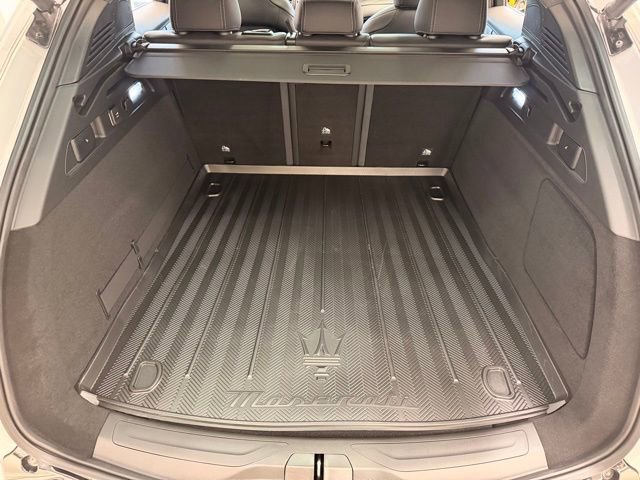 Used 2025 Maserati Grecale Modena image 7