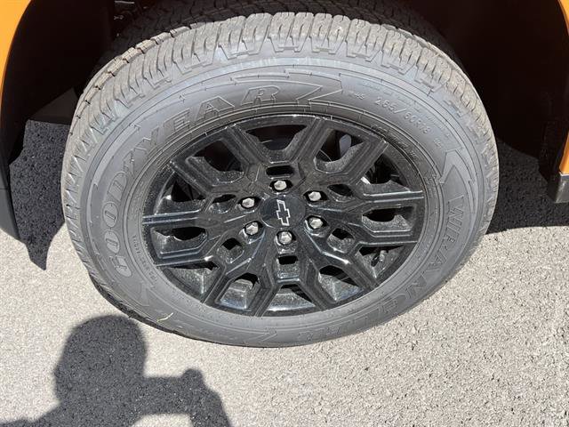 New 2026 Chevrolet Colorado W/T image 9