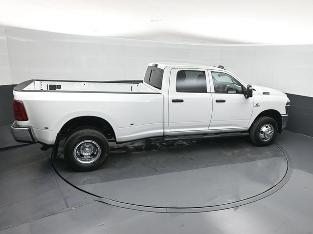 New 2026 RAM 3500 Tradesman AWD/4WD image 30