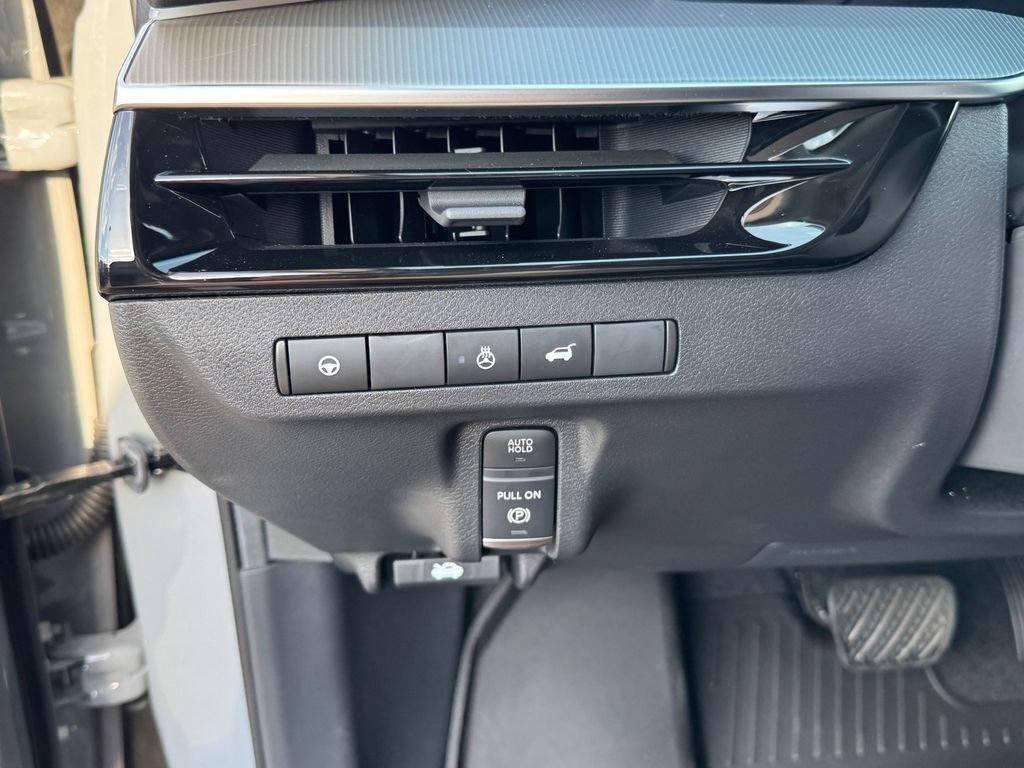 Used 2025 Nissan Murano SL AWD/4WD image 23