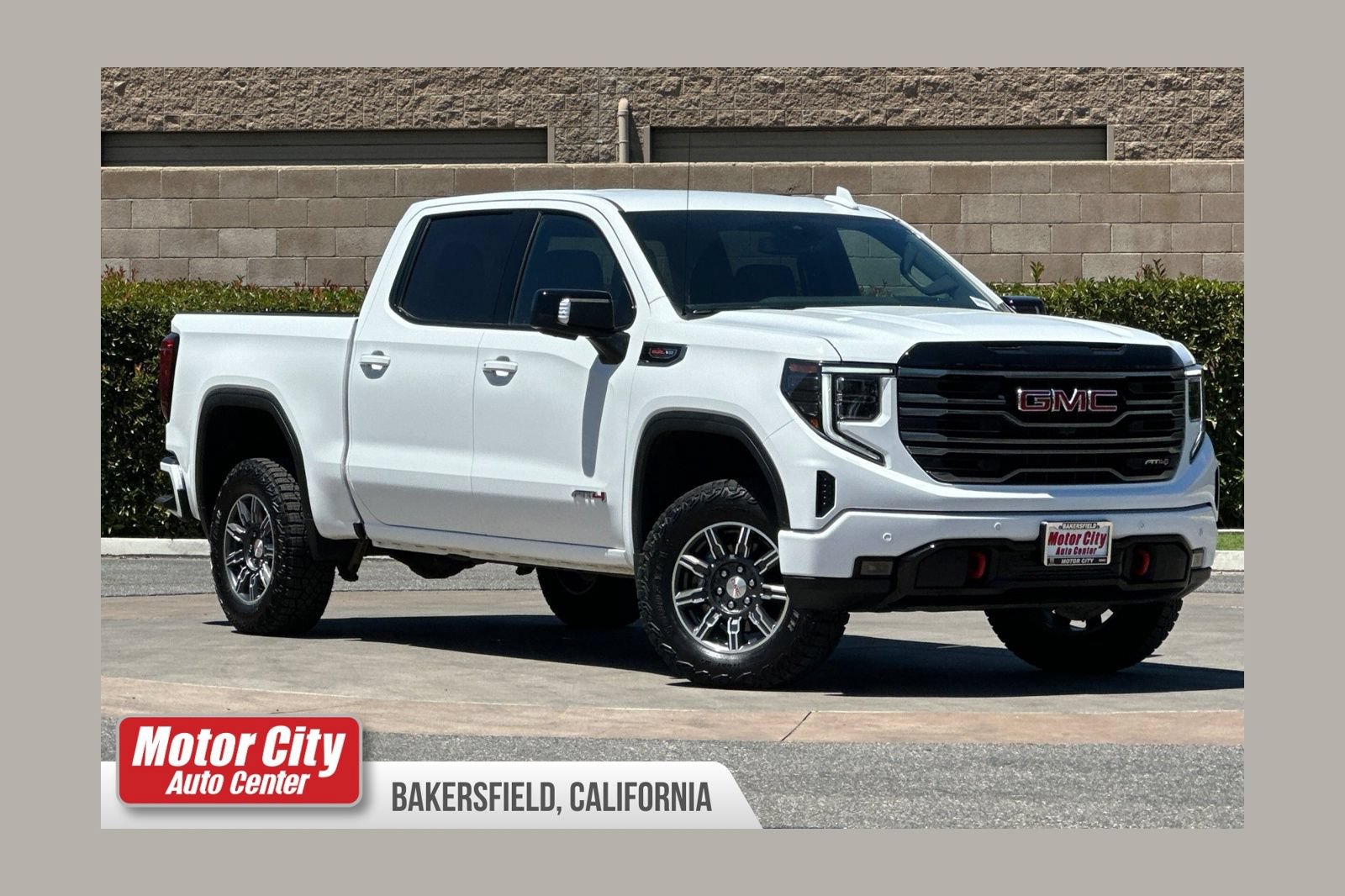 Certified 2025 GMC Sierra 1500 AT4 AWD/4WD image 1