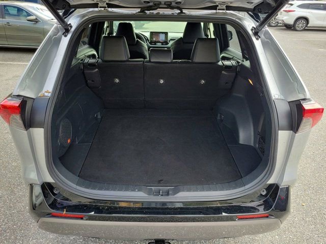 Used 2019 Toyota RAV4 XSE image 19