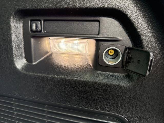 Used 2025 Ford Explorer Active image 35