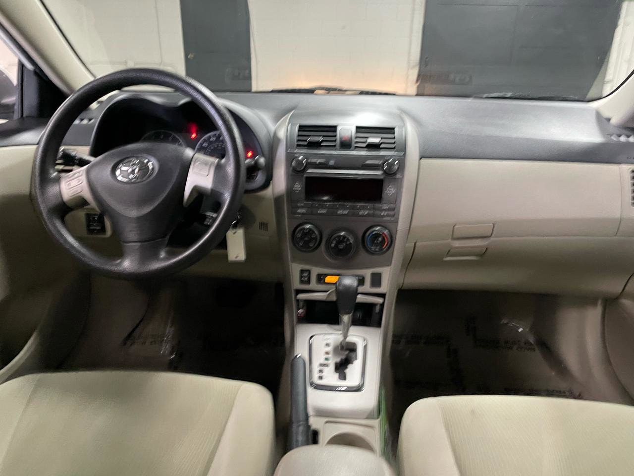 Used 2011 Toyota Corolla LE FWD image 15