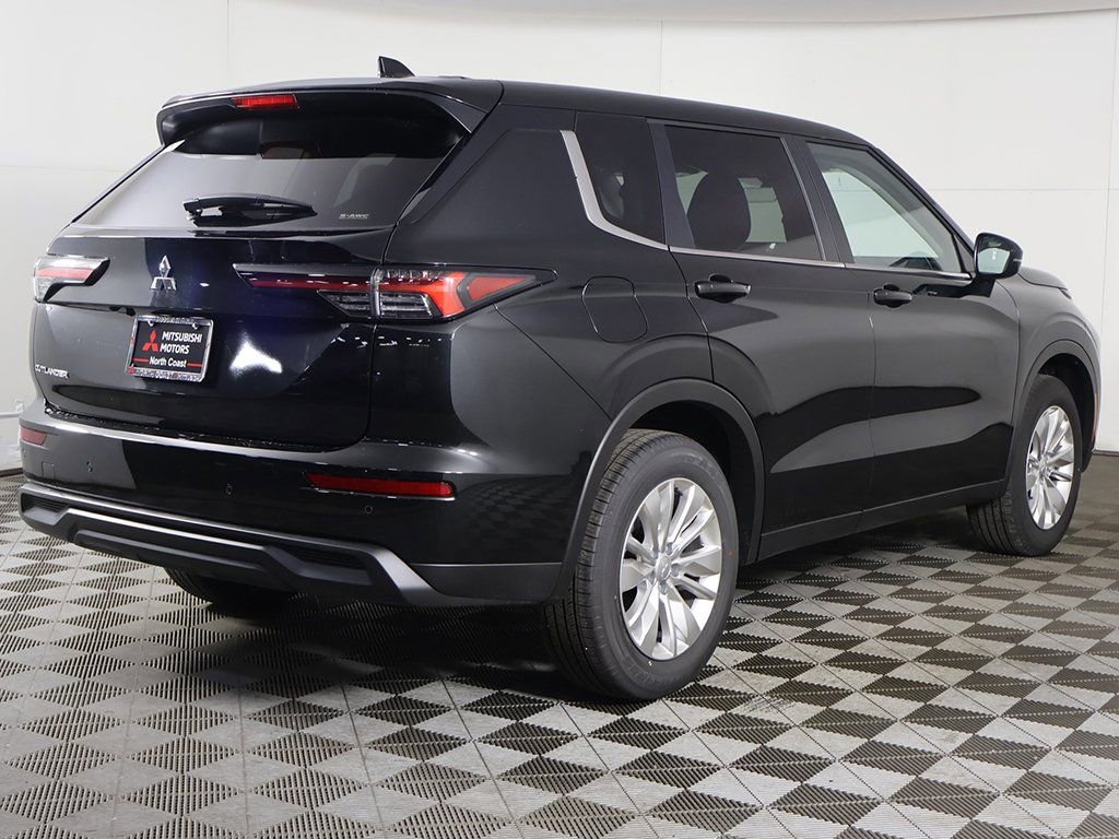 New 2026 Mitsubishi Outlander ES AWD/4WD image 10