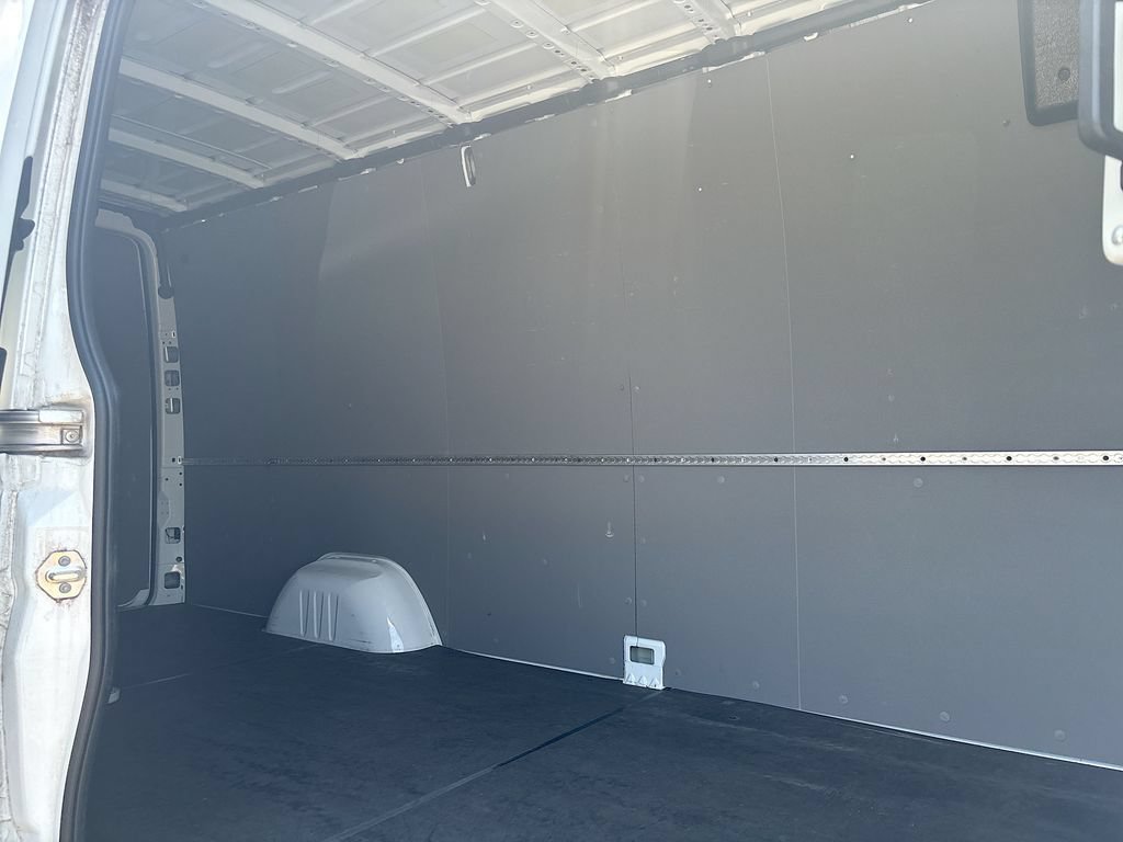 Used 2023 Mercedes-Benz Sprinter 2500 image 20
