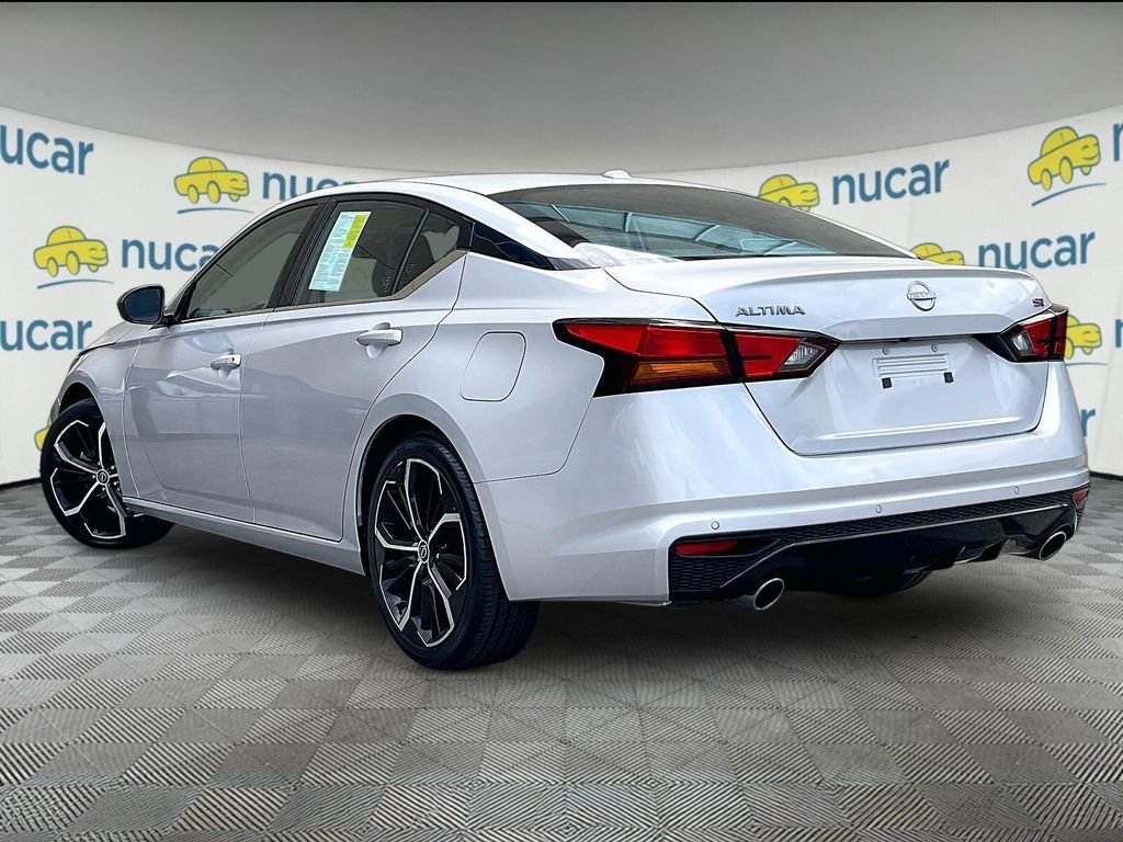 Used 2023 Nissan Altima 2.5 SR FWD image 4