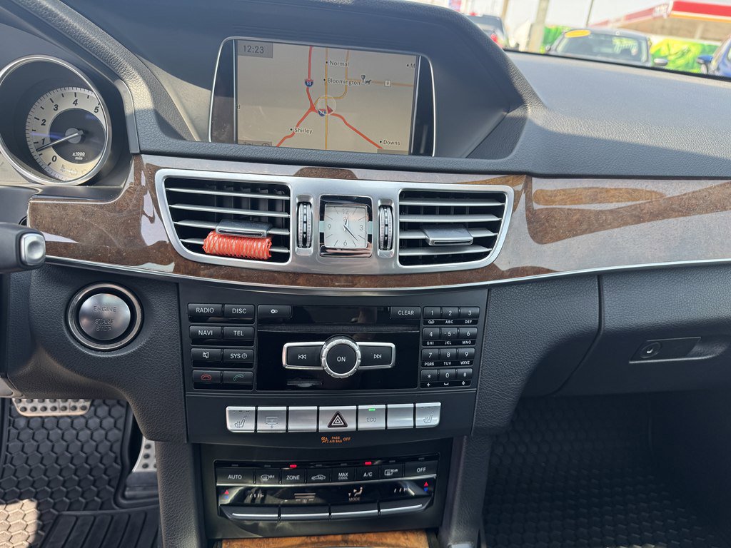 Used 2014 Mercedes-Benz E 350 4MATIC Sedan image 27